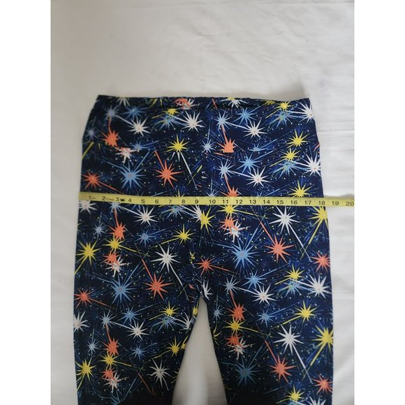 LuLaRoe Women's Star Pattern Americana Leggings Tall And Curvy Size 12-18 - Picture 8 of 10